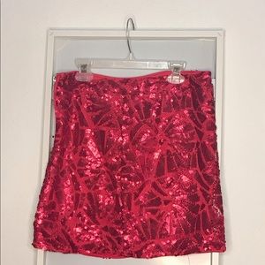 H&M red skirt